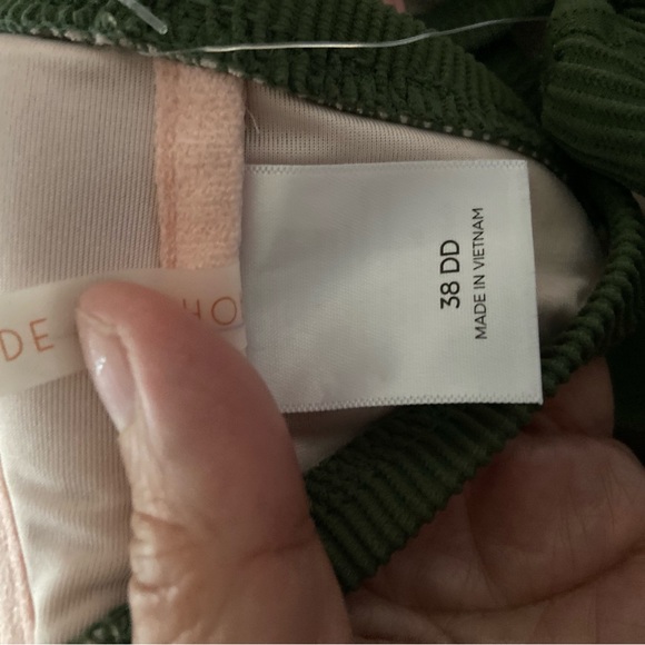 BNWT Shade & Shore bikini set top and Bottom top:38DD Bottom: XL - Picture 3 of 8